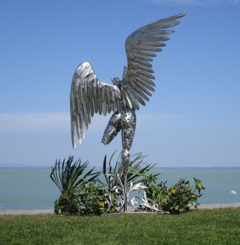 Angel garden sculpture